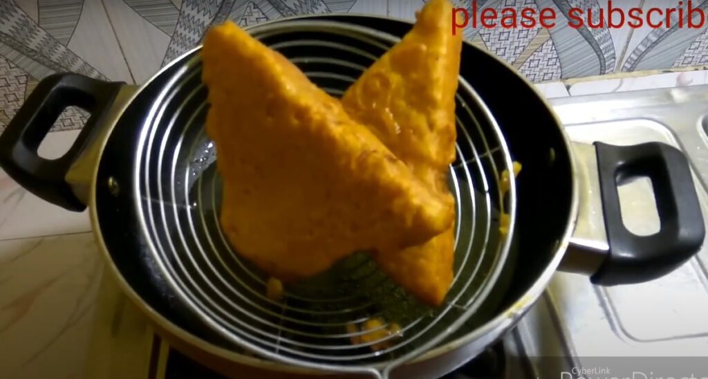 How to make bread pakora recipe (step - 5)